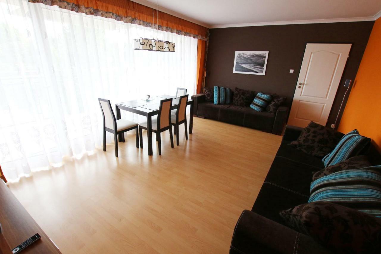 Apartament Kapitanski Kołobrzeg Exteriör bild